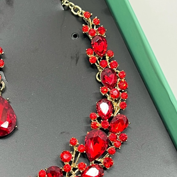 Red Floral Statement Necklace Bib Drop Earrings Jewelry Holiday Set Gold Rose gf - Picture 7 of 16